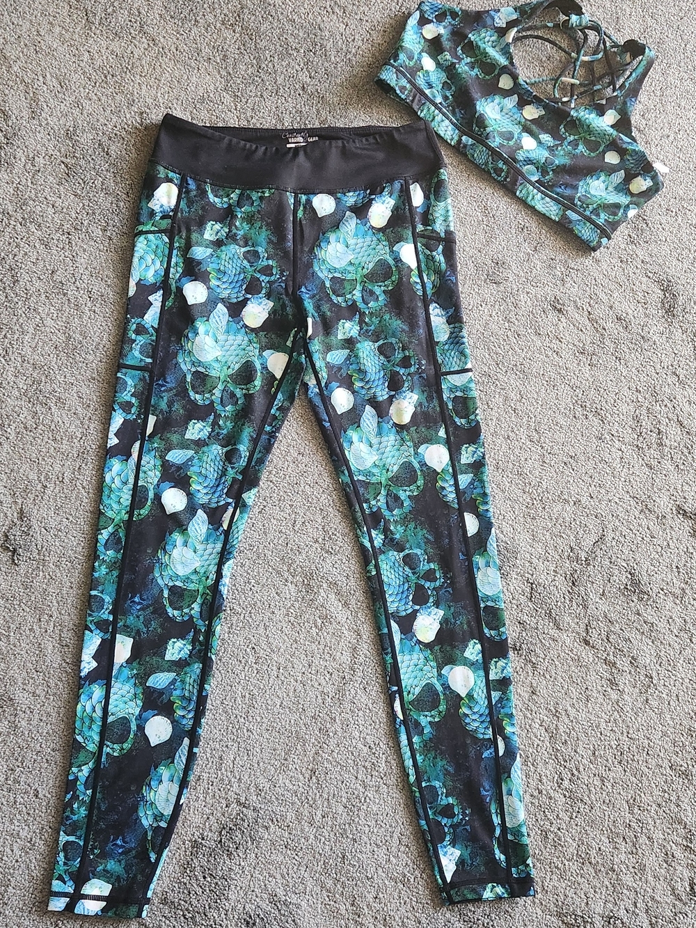 Constantly Varied Gear Black and Teal Floral Active Leggings